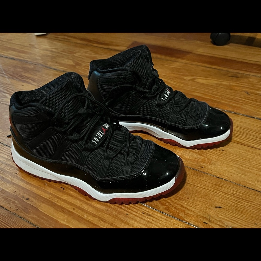Jordan bred 11s